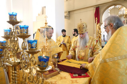 Божественная литургия в храме в честь Казанской иконы Божией Матери г. Саратова