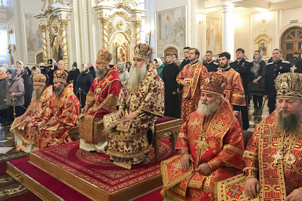 Божественная литургия в кафедральном соборе святого праведного Феодора Ушакова г. Саранска