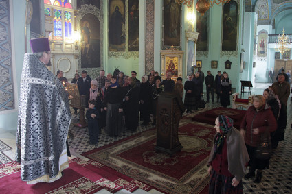 Литургия Преждеосвященных Даров в храме в честь Сошествия Святого Духа г. Саратова