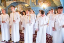 Крещальная Литургия в Свято-Троицком соборе Саратова