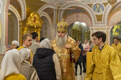 Всенощное бдение в Свято-Троицком кафедральном соборе г. Саратова