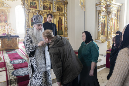 Литургия Преждеосвященных Даров в Свято-Троицком кафедральном соборе г. Вольска