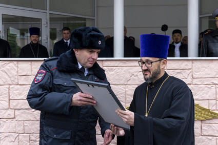 Священнослужители приняли участие в торжественных мероприятиях ко Дню сотрудников органов внутренних дел