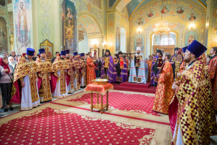 Соборная архиерейская Литургия в день празднования Собора Саратовских святых