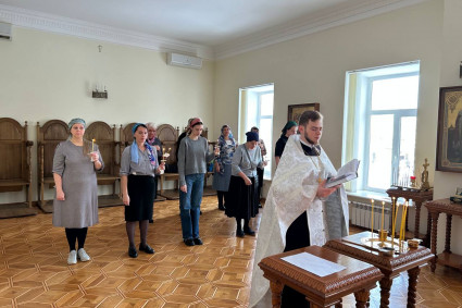 В крестовом храме совершено таинство Елеосвящения (Соборования)