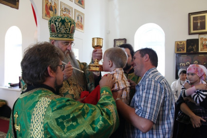 Божественная литургия в храме Сергия Радонежского г. Саратова