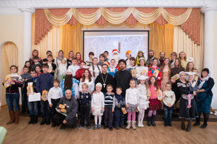 В Свято-Троицком кафедральном соборе прошел традиционный Рождественский праздник