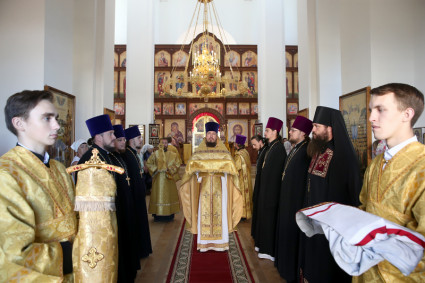 Великое освящение храма в честь Нерукотворного Образа Спасителя г. Саратова и Божественная литургия в новоосвященном храме