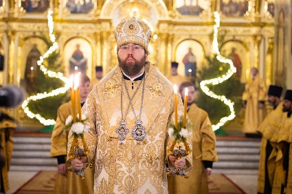 Митрополит Игнатий совершил Великую Рождественскую вечерню в Покровском соборе г. Саратова
