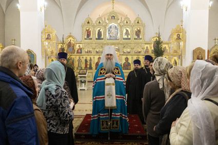 Великое повечерие и утреня в храме Рождества Христова г. Саратова