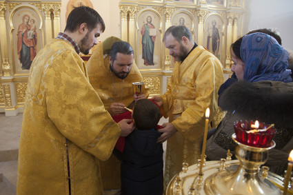 Совершена первая Литургия в новом храме на Увекском кладбище г.Саратова