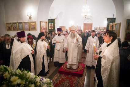 Всенощное бдение в храме в честь Архангела Михаила села Михайловка Саратовского района