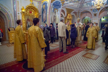 Всенощное бдение в Свято-Троицком соборе г. Саратова