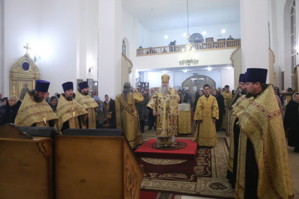 Всенощное бдение в храме в честь Казанской иконы Божией Матери г. Саратова