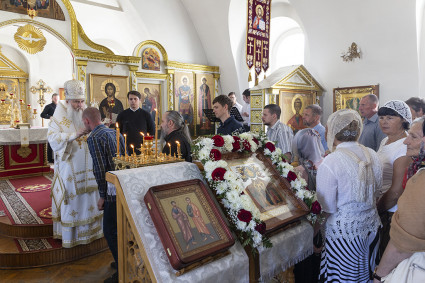 Божественная литургия в Спасо-Преображенском мужском монастыре г. Саратова