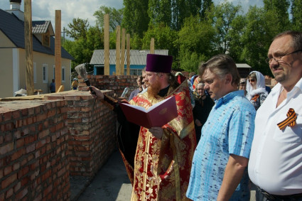 Совершен чин основания храма в честь Успения Пресвятой Богородицы г. Вольска