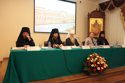 В Саратове проходит обучающий семинар для священнослужителей, духовно окормляющих заключенных