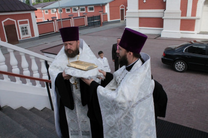 В Саратове встретили ковчег с частицей мощей святой блаженной Матроны Московской