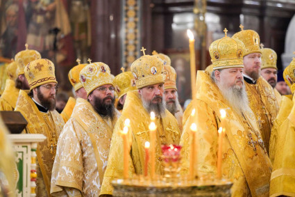Митрополит Игнатий в 16-ю годовщину интронизации Святейшего Патриарха Кирилла принял участие в торжественном богослужении в Храме Христа Спасителя