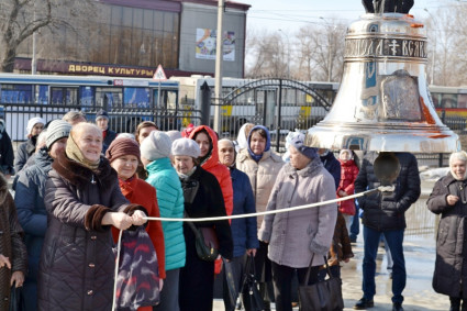 В новом храме в честь иконы Божией Матери «Нечаянная радость» освящен главный колокол