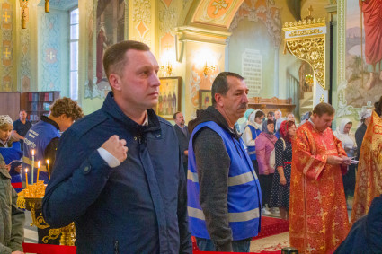 Губернатор региона посетил Покровский собор, где пребывают мощи великомученика Георгия