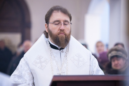 Митрополит Игнатий совершил Божественную литургию и чин Великого освящения воды в храме святителя Тихона, епископа Воронежского, Задонского чудотворца, г. Саратова