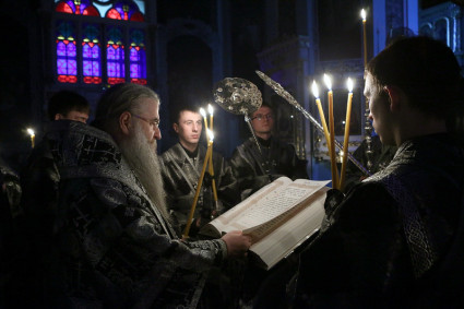 Пассия в Духосошественском кафедральном соборе Саратова