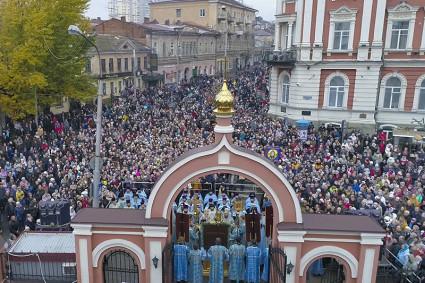 Фотографии Крестного хода в день празднования в честь Казанской иконы Божией Матери с квадрокоптера