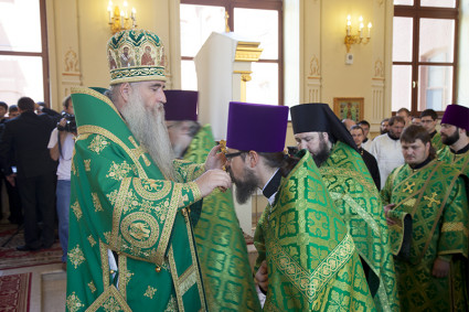 Божественная литургия в храме во имя святого апостола и евангелиста Иоанна Богослова