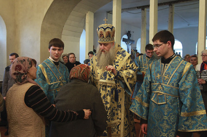 Всенощное бдение в храме в честь Благовещения Пресвятой Богородицы города Саратова