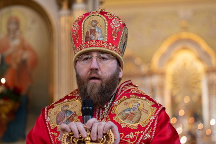 Митрополит Игнатий совершил Великую пасхальную вечерню в Покровском соборе г. Саратова