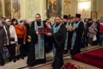 В Саратов принесены мощи святителя Спиридона Тримифунтского и святителя Луки, архиепископа Крымского