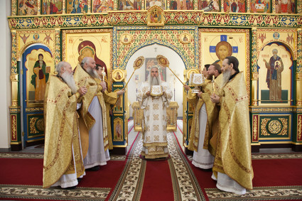 Божественная литургия в Свято-Никольском мужском монастыре г. Саратова