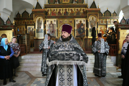 Литургия Преждеосвященных Даров на Архиерейское подворье — храме в честь иконы Божией Матери «Утоли моя печали» г. Саратова