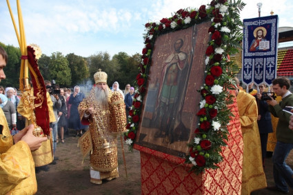 Божественная литургия в храме в честь иконы Божией Матери «Утоли моя печали» г. Саратова