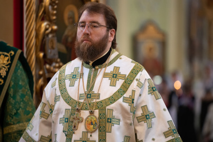 Митрополит Игнатий совершил Божественную литургию в Покровском соборе г. Саратова