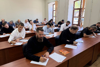 В Саратовской духовной семинарии начались вступительные испытания