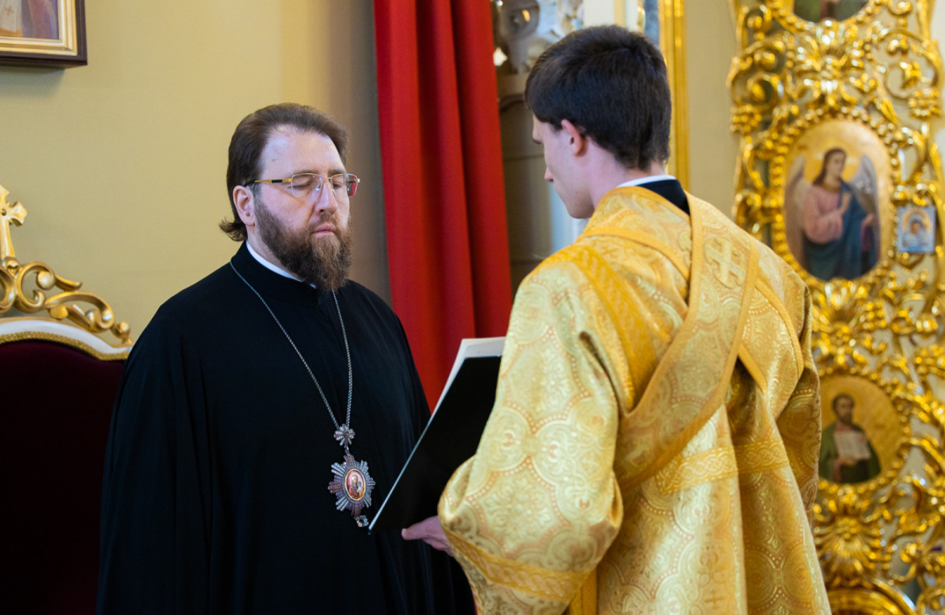 Митрополит Игнатий совершил всенощное бдение в Покровском соборе г. Саратова
