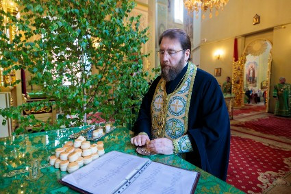 Митрополит Игнатий совершил всенощное бдение в Покровском соборе г. Саратова