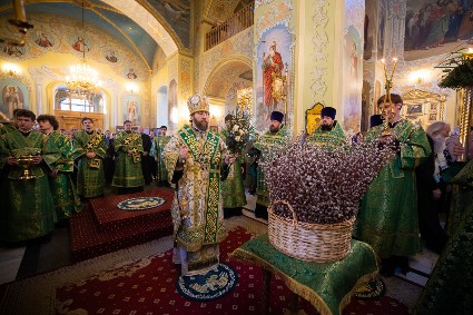 Митрополит Игнатий совершил всенощное бдение в Покровском соборе г. Саратова