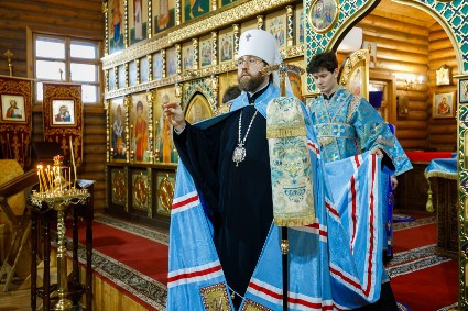 Митрополит Игнатий совершил всенощное бдение в Сретенском храме г. Саратова