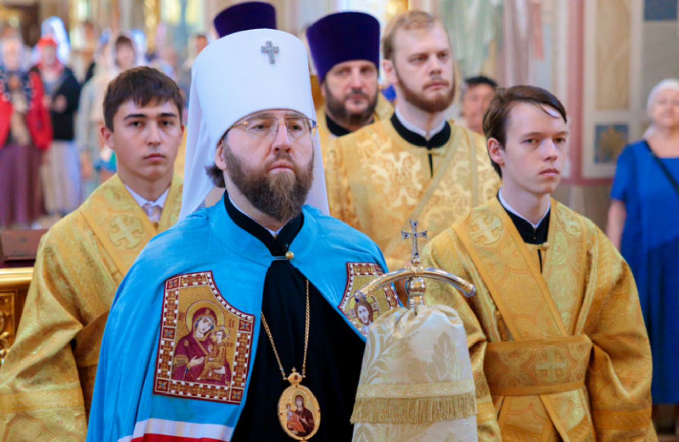 Митрополит Игнатий совершил Божественную литургию в Свято-Троицком кафедральном соборе г. Саратова