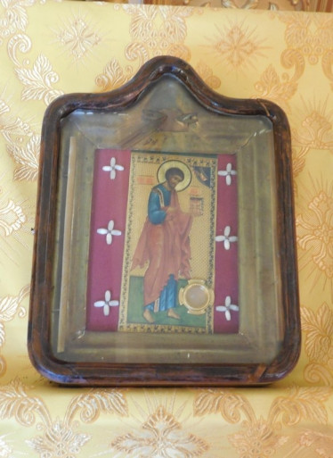 Икона святого апостола и евангелиста Луки с частицей святых мощей