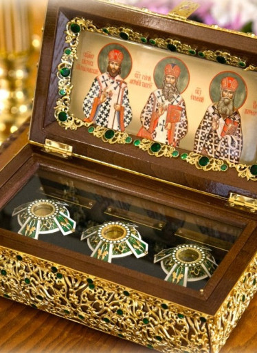 Ковчег со святыми мощами угодников Божиих - насельников Спасо-Преображенского мужского монастыря г. Саратова
