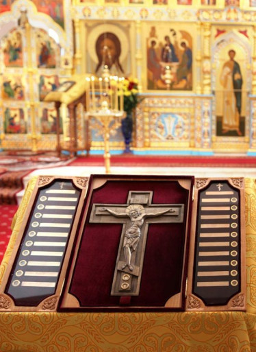 Крест-мощевик