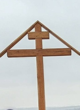 Поклонный крест при въезде в село Колояр
