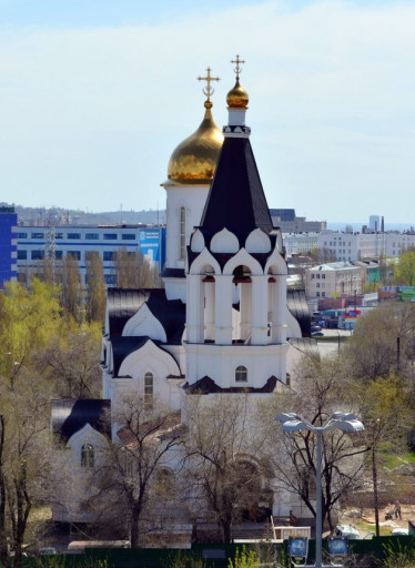 Архиерейское подворье — храм первоверховных апостолов Петра и Павла г. Саратова