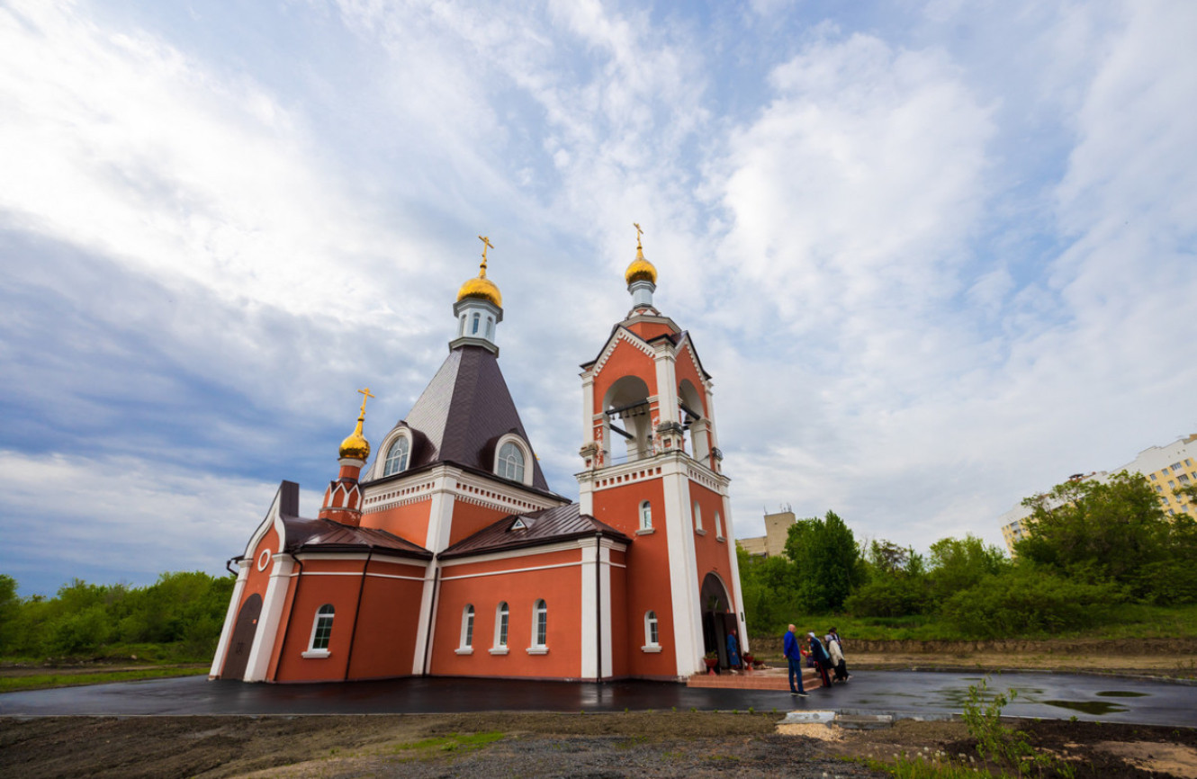 Митрополит Игнатий совершил Божественную литургию в храме святых благоверных князей страстотерпцев Бориса и Глеба г. Саратова
