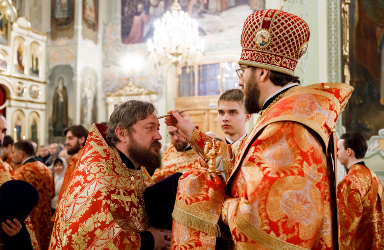 Митрополит Игнатий совершил всенощное бдение в Покровском соборе г. Саратова (продолжение)