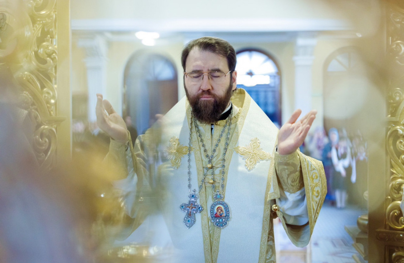 Митрополит Игнатий совершил Божественную литургию в храме святого апостола и евангелиста Иоанна Богослова при Саратовской духовной семинарии